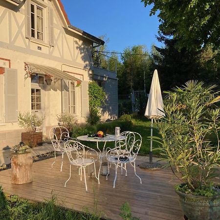 "Aux Chants Des Oiseaux" Domaine De La Renardiere Les Grandes-Loges Luaran gambar