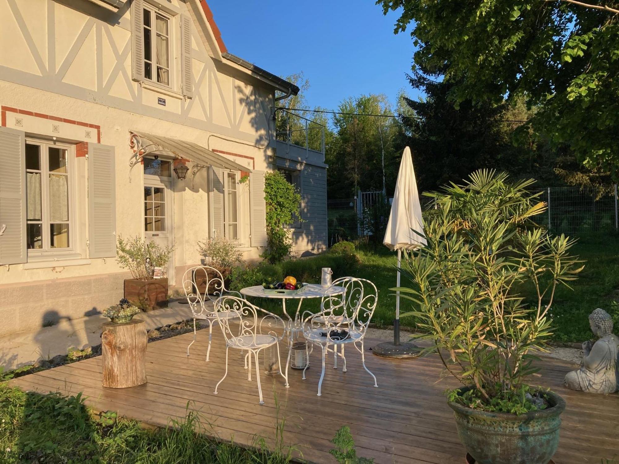 "Aux Chants Des Oiseaux" Domaine De La Renardiere Les Grandes-Loges Luaran gambar