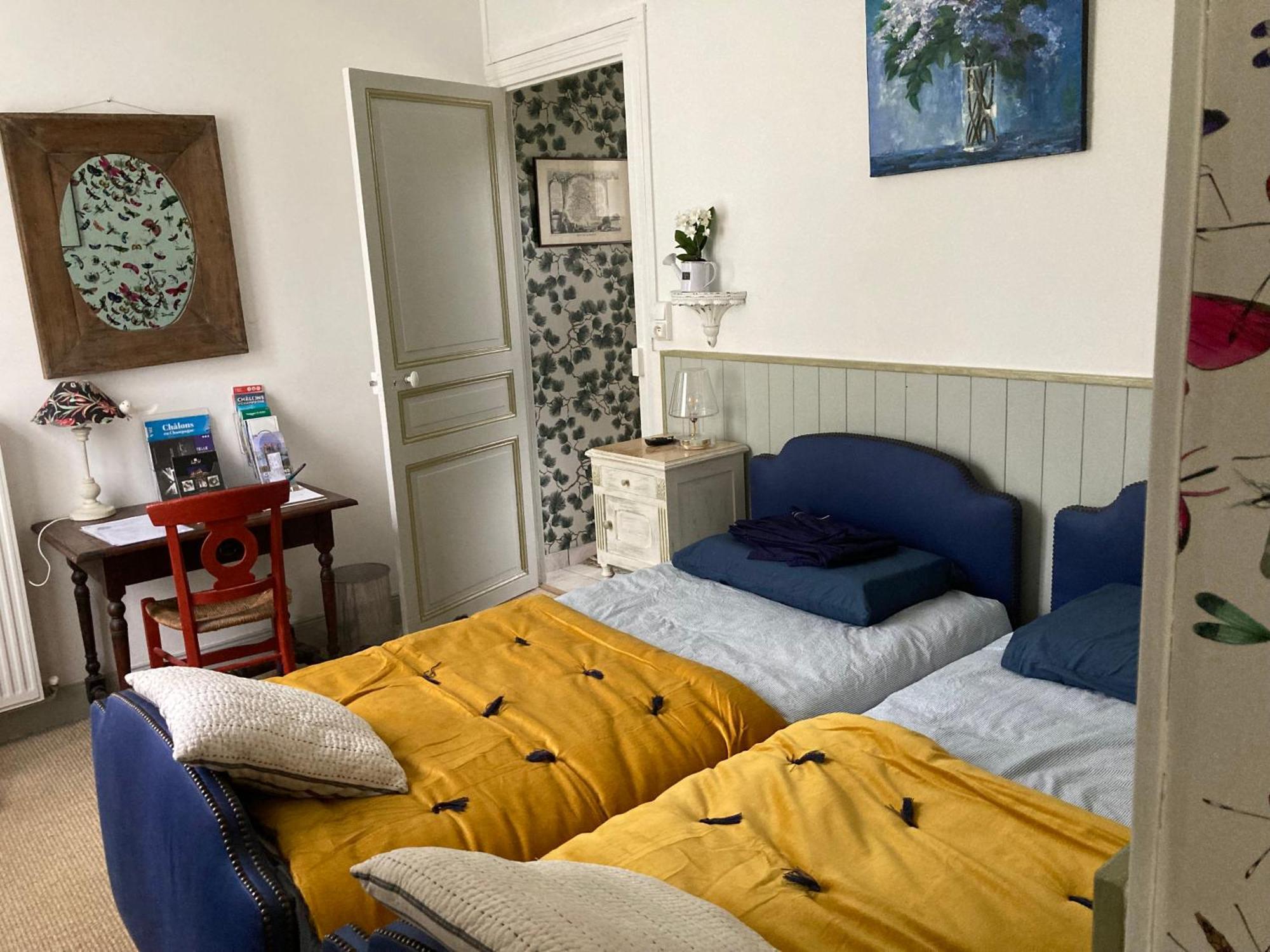"Aux Chants Des Oiseaux" Domaine De La Renardiere Les Grandes-Loges Luaran gambar